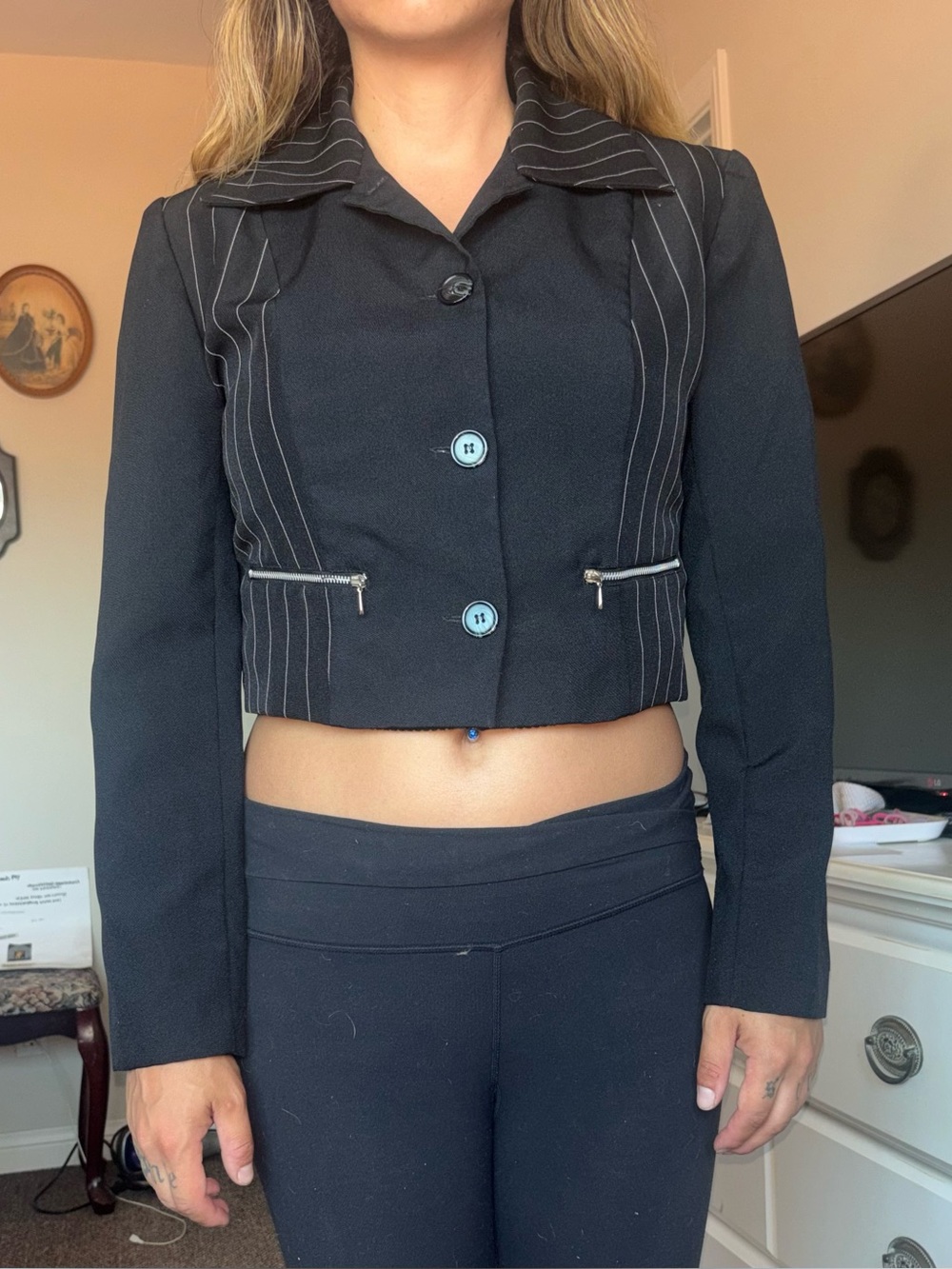 Jacket - Picture 2 of 4
